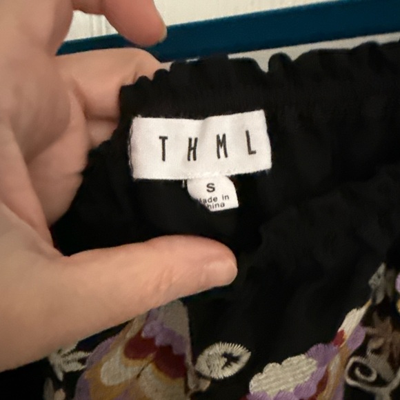 THML Black Embroidered Off Shoulder Top Size Small - Picture 2 of 2